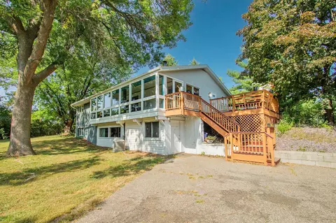 1025 Century Ave S, Maplewood, MN 55119