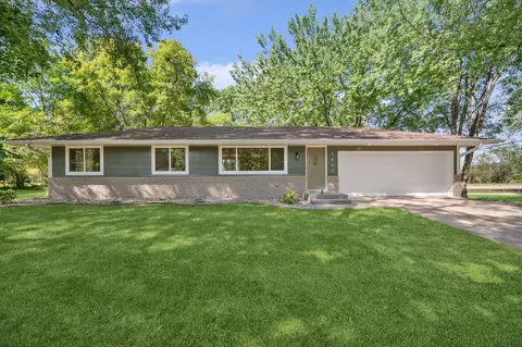 4943 Turtle Ln W, Shoreview, MN 55126