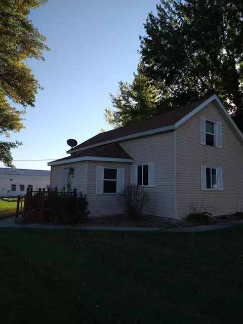108 5th St S, Danvers, MN 56231