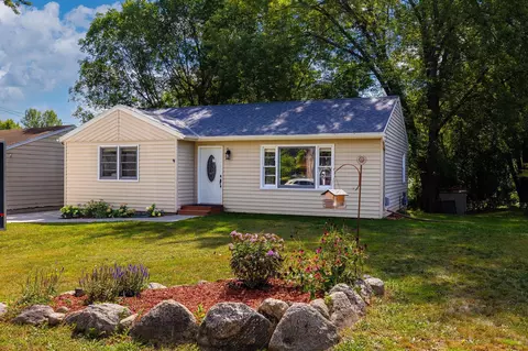 605 Cedar St, Henderson, MN 56044