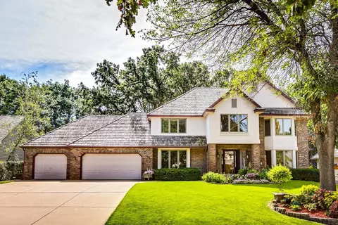 1350 Meadow Ave, Shoreview, MN 55126