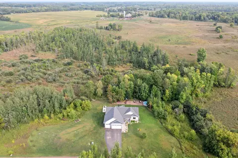 43156 Andee Ave, Harris, MN 55032