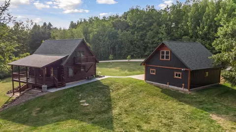 940 Brave Dr, Star Prairie, WI 54025