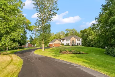 9427 Elm Ct, Prior Lake, MN 55372