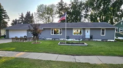 19 Grand Ave N, Kensington, MN 56343