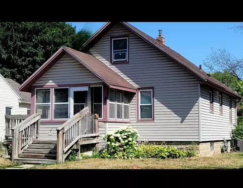 913 11th St SE, Rochester, MN 55904