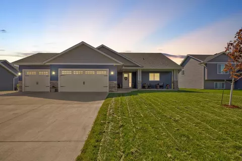 2514 Hulett Ave, Faribault, MN 55021