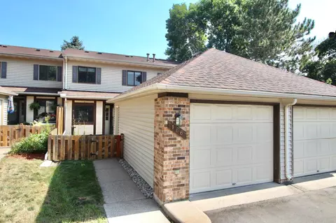 166 Bridlewood Dr, Saint Paul, MN 55119