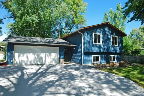 176 Cottonwood Ct, Stillwater, MN 55082