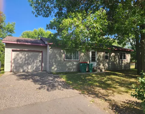 22 Oak Ln, Big Lake, MN 55309