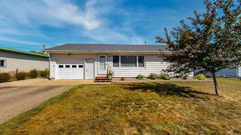 505 1st Ave SW, Pine Island, MN 55963