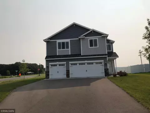 944 Moline Loop NW, Isanti, MN 55040