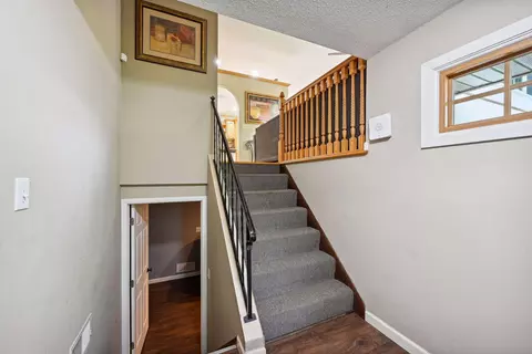 7041 Crest Dr, Maple Grove, MN 55311 photo 5