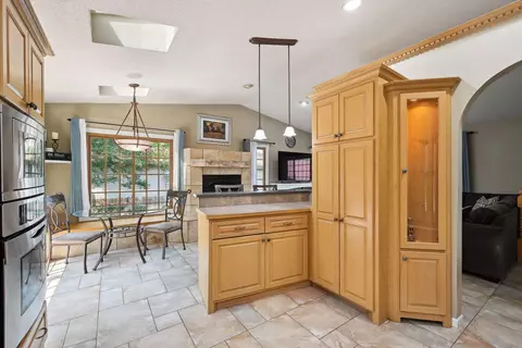 7041 Crest Dr, Maple Grove, MN 55311 photo 18