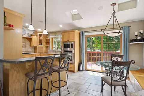 7041 Crest Dr, Maple Grove, MN 55311 photo 12