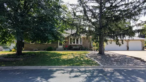 3326 74th St E, Inver Grove Heights, MN 55076