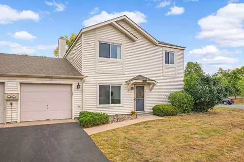 1517 Clemson Dr #A, Eagan, MN 55122 photo 2