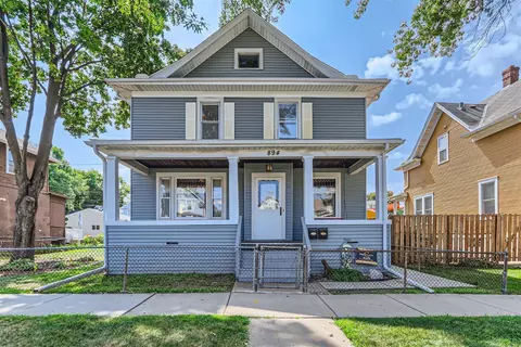 894 James Ave, Saint Paul, MN 55102