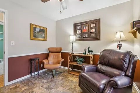 9042 Kell Cir, Bloomington, MN 55437 photo 22
