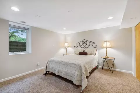 9042 Kell Cir, Bloomington, MN 55437 photo 25