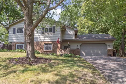 6483 Zinnia Ln N, Maple Grove, MN 55311