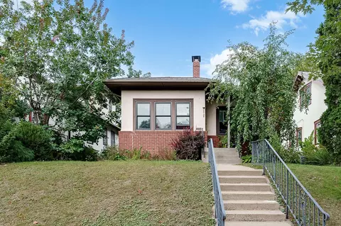 2532 Garfield St NE, Minneapolis, MN 55418