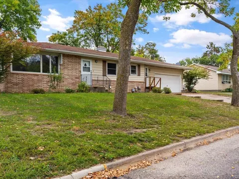 709 SW 4th St, Brainerd, MN 56401 photo 2
