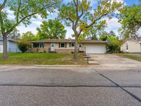 709 SW 4th St, Brainerd, MN 56401