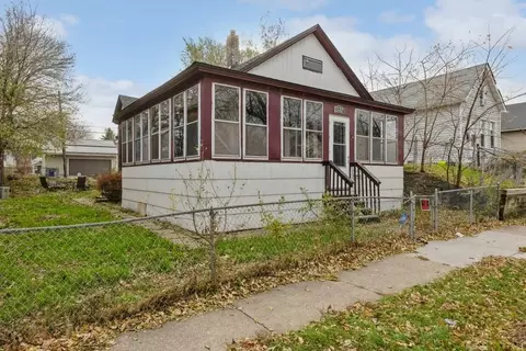 570 Van Buren Ave, Saint Paul, MN 55103