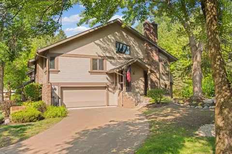 9224 Decatur Ave S, Bloomington, MN 55438