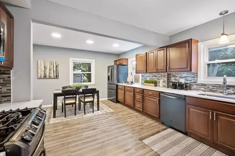 845 Cook Ave E, Saint Paul, MN 55106