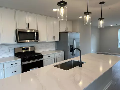 15607 Fairbrook Ct, Apple Valley, MN 55124