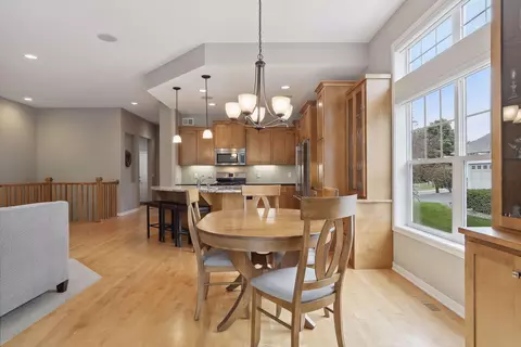 1515 Violet Ln, Eagan, MN 55122 photo 17