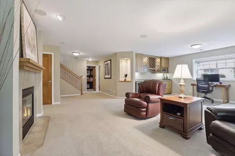 1515 Violet Ln, Eagan, MN 55122 photo 28