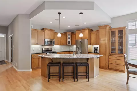 1515 Violet Ln, Eagan, MN 55122 photo 12
