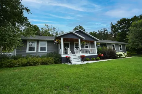 1725 Twin Bluff Rd, Red Wing, MN 55066