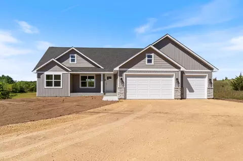 1818 90th St, New Richmond, WI 54017