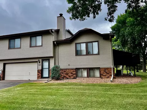 8574 S Maplebrook Cir, Brooklyn Park, MN 55445