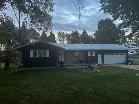 15687 Dover Trl, Faribault, MN 55021 photo 2