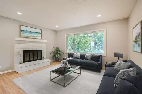 8425 69th St S, Cottage Grove, MN 55016