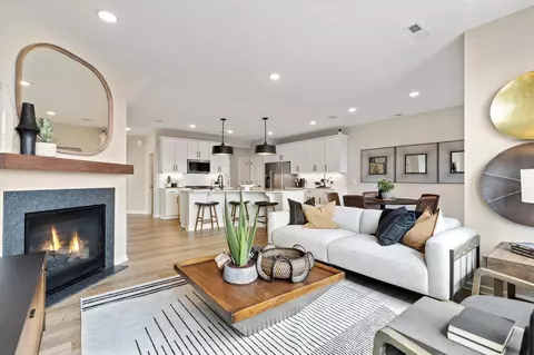 2573 Paddock Path, Shakopee, MN 55379