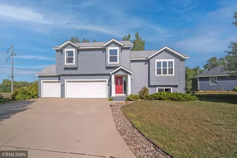 100 Timber Lane Ct, Cannon Falls, MN 55009