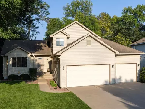 8861 Olive Ln N, Maple Grove, MN 55311