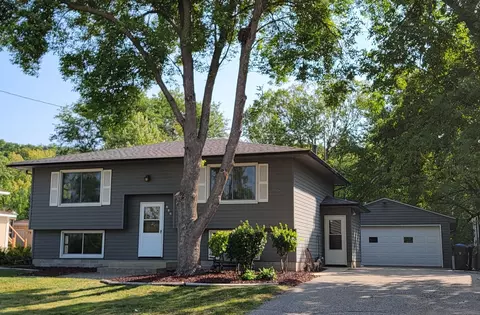 232 Stoltzman Rd, Mankato, MN 56001