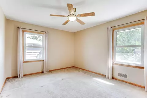 809 E 94th St, Bloomington, MN 55420 photo 10