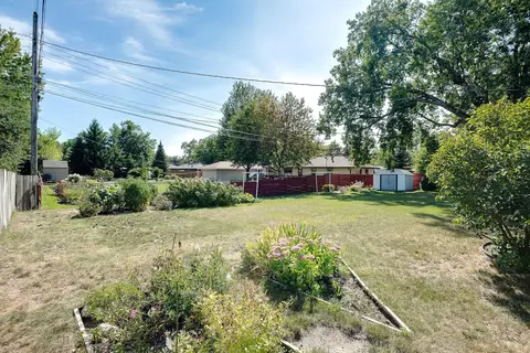 809 E 94th St, Bloomington, MN 55420 photo 27