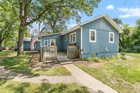 5927 125th Ave, Clear Lake, MN 55319