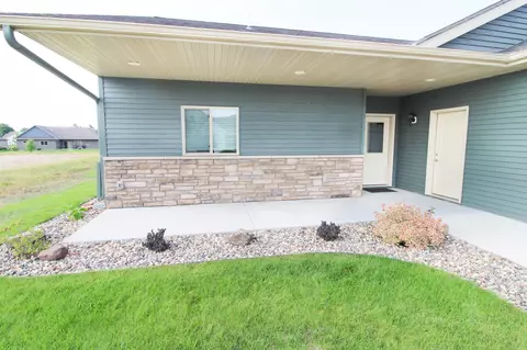 306 15th St N, Cold Spring, MN 56320 photo 2