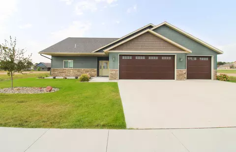 306 15th St N, Cold Spring, MN 56320
