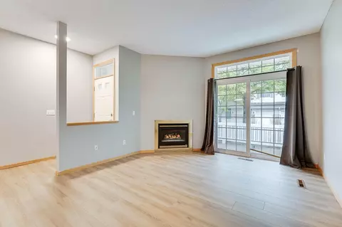 3804 Vermilion Ct S, Eagan, MN 55122 photo 7